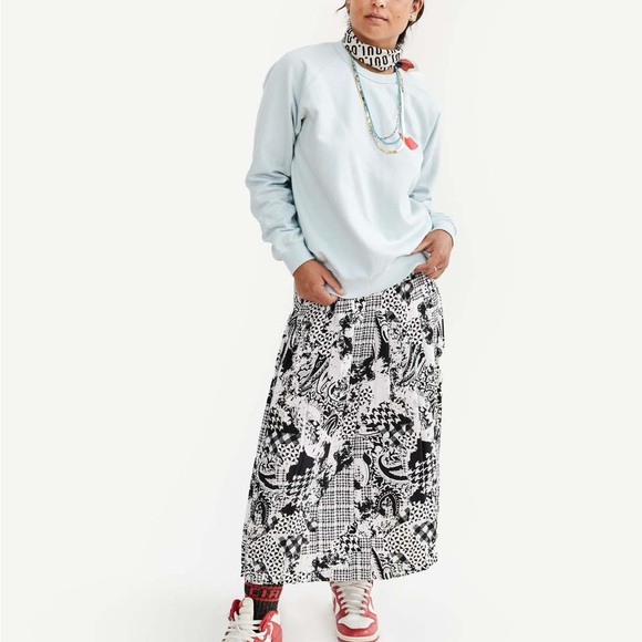 Clare V. Pale Blue Sweatshirt with Poppy Lips - Picture 2 of 8